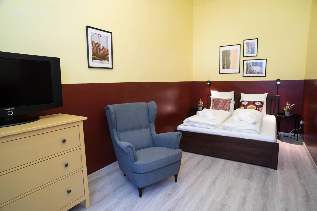 Central And Large Ac Home Away From Home بودابست المظهر الخارجي الصورة
