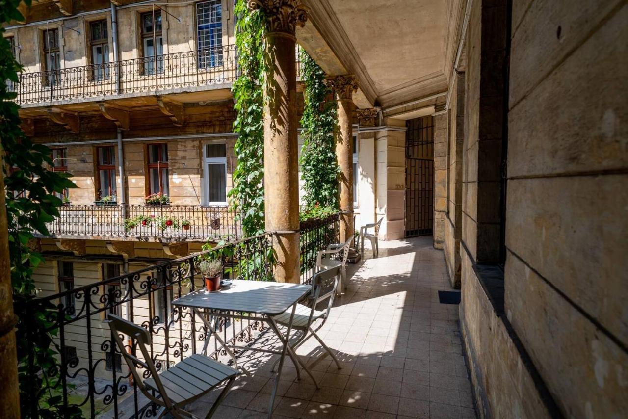 Central And Large Ac Home Away From Home بودابست المظهر الخارجي الصورة
